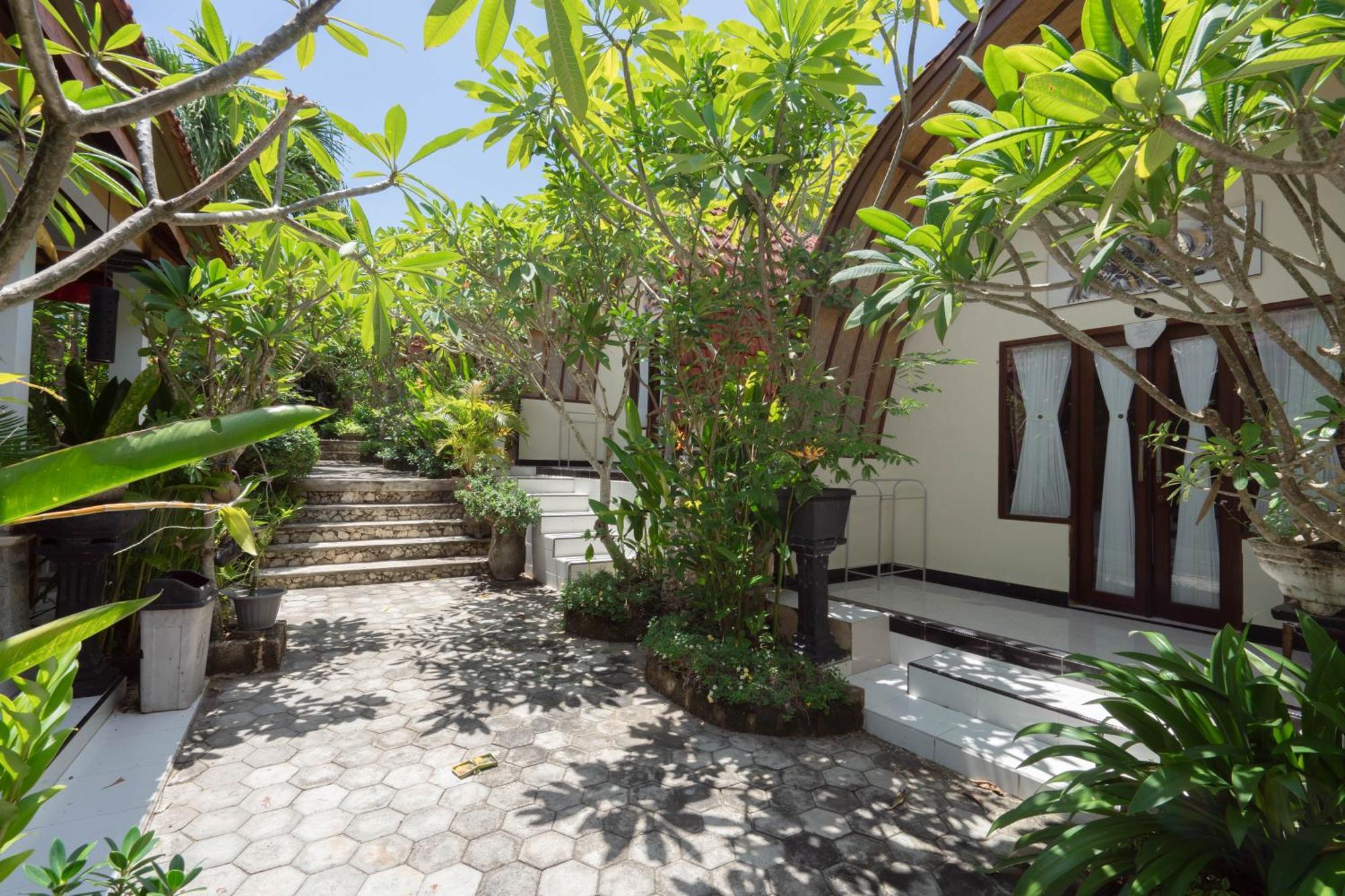 Ratu Cottage By Ourstory Travels Batununggul Экстерьер фото